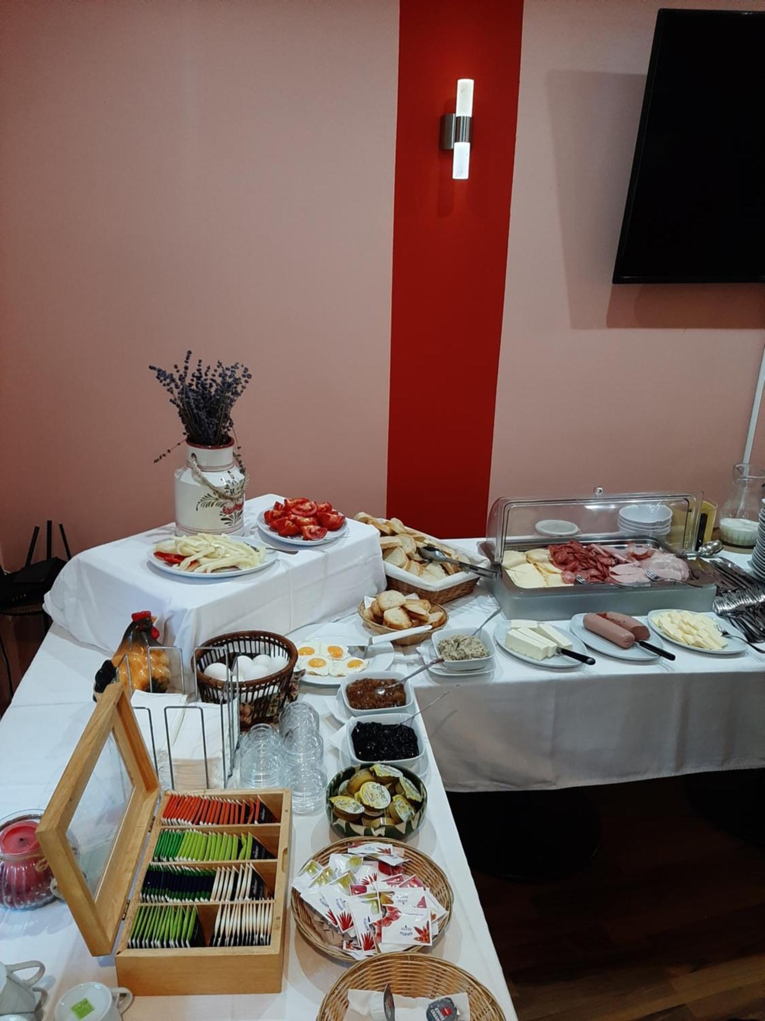 Pensiune Safrane Băile Herculane المظهر الخارجي الصورة