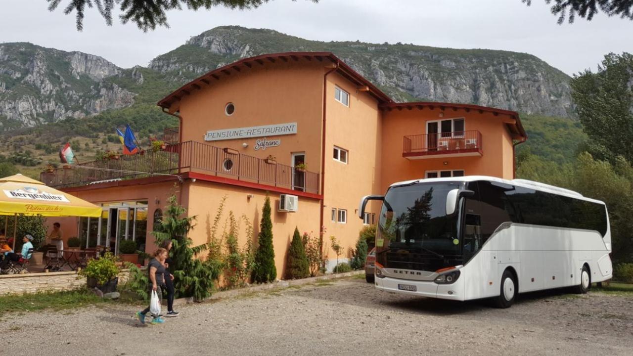 Pensiune Safrane Băile Herculane المظهر الخارجي الصورة